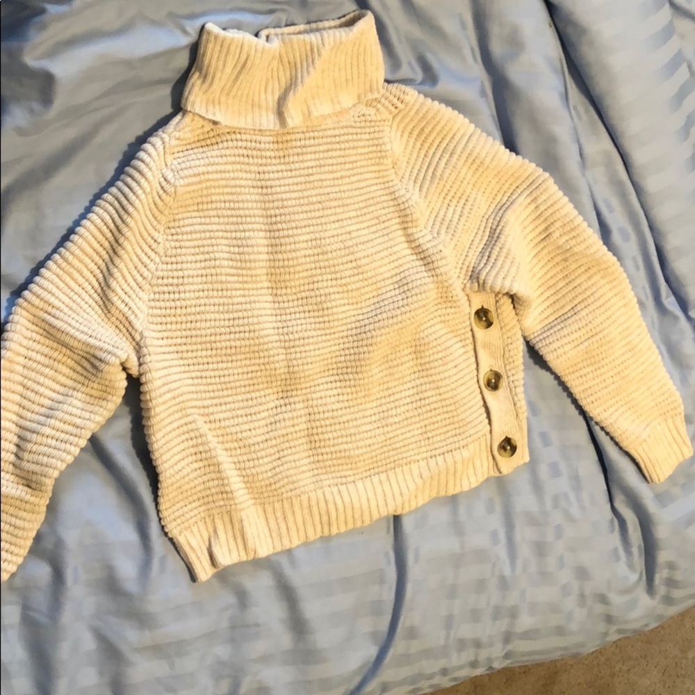Madewell Cream color turtleneck, slightly cropped